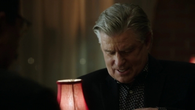 BLUE_BLOODS_-_E8X17_CLOSE_CALLS_201.jpg