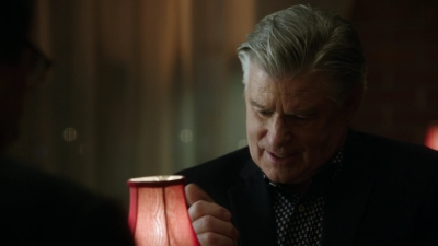 BLUE_BLOODS_-_E8X17_CLOSE_CALLS_203.jpg