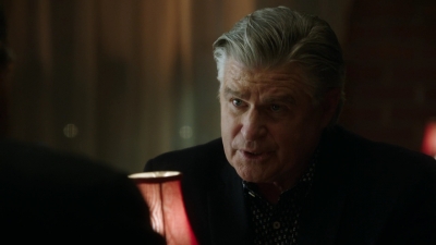 BLUE_BLOODS_-_E8X17_CLOSE_CALLS_214.jpg