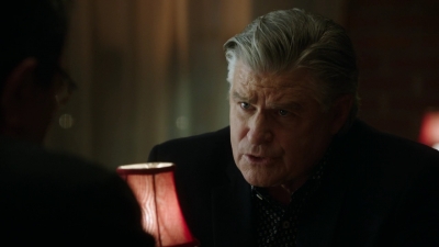BLUE_BLOODS_-_E8X17_CLOSE_CALLS_226.jpg