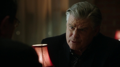 BLUE_BLOODS_-_E8X17_CLOSE_CALLS_230.jpg