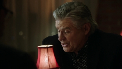 BLUE_BLOODS_-_E8X17_CLOSE_CALLS_261.jpg