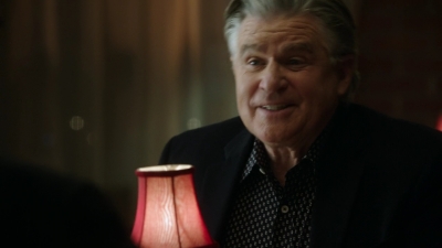 BLUE_BLOODS_-_E8X17_CLOSE_CALLS_262.jpg
