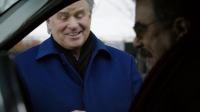 BLUE_BLOODS_-_E8X17_CLOSE_CALLS_288.jpg