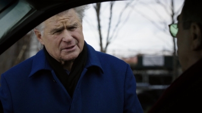 BLUE_BLOODS_-_E8X17_CLOSE_CALLS_315.jpg