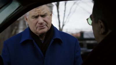 BLUE_BLOODS_-_E8X17_CLOSE_CALLS_323.jpg