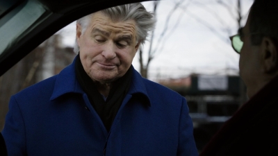 BLUE_BLOODS_-_E8X17_CLOSE_CALLS_330.jpg