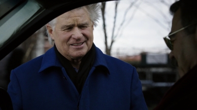 BLUE_BLOODS_-_E8X17_CLOSE_CALLS_342.jpg