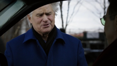 BLUE_BLOODS_-_E8X17_CLOSE_CALLS_343.jpg