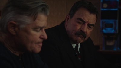BLUE_BLOODS_-_E9X17_TWO_FACED_004.jpg