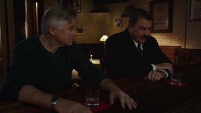 BLUE_BLOODS_-_E9X17_TWO_FACED_024.jpg