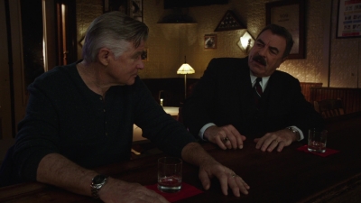 BLUE_BLOODS_-_E9X17_TWO_FACED_028.jpg