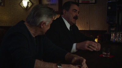 BLUE_BLOODS_-_E9X17_TWO_FACED_044.jpg