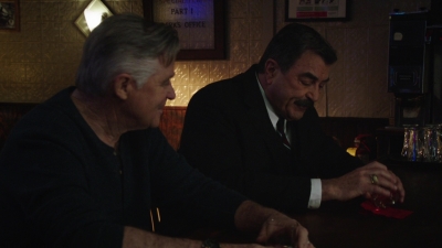 BLUE_BLOODS_-_E9X17_TWO_FACED_047.jpg