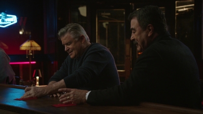 BLUE_BLOODS_-_E9X17_TWO_FACED_067.jpg