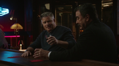BLUE_BLOODS_-_E9X17_TWO_FACED_069.jpg