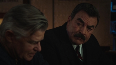 BLUE_BLOODS_-_E9X17_TWO_FACED_091.jpg