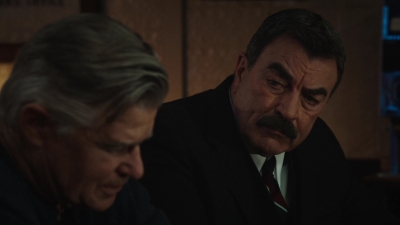 BLUE_BLOODS_-_E9X17_TWO_FACED_092.jpg
