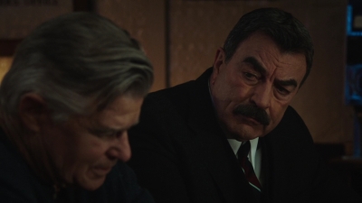 BLUE_BLOODS_-_E9X17_TWO_FACED_093.jpg