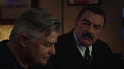 BLUE_BLOODS_-_E9X17_TWO_FACED_103.jpg