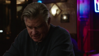 BLUE_BLOODS_-_E9X17_TWO_FACED_119.jpg