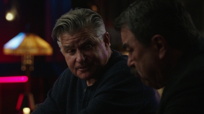 BLUE_BLOODS_-_E9X17_TWO_FACED_124.jpg