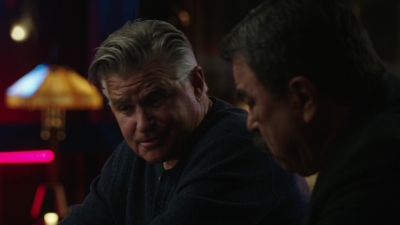 BLUE_BLOODS_-_E9X17_TWO_FACED_125.jpg