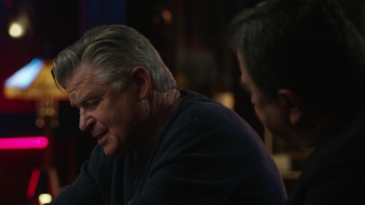 BLUE_BLOODS_-_E9X17_TWO_FACED_135.jpg