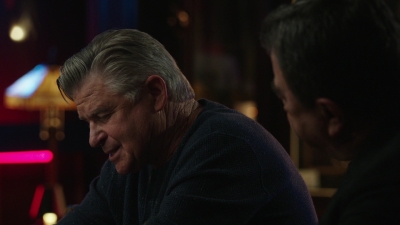 BLUE_BLOODS_-_E9X17_TWO_FACED_136.jpg