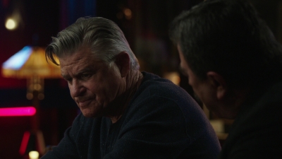 BLUE_BLOODS_-_E9X17_TWO_FACED_145.jpg