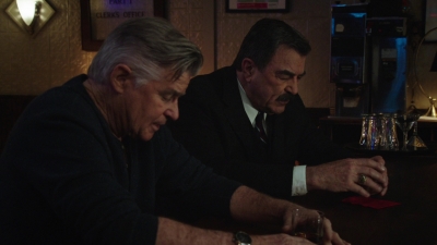 BLUE_BLOODS_-_E9X17_TWO_FACED_161.jpg