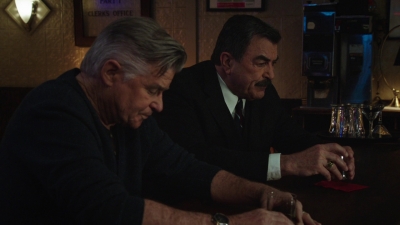 BLUE_BLOODS_-_E9X17_TWO_FACED_164.jpg