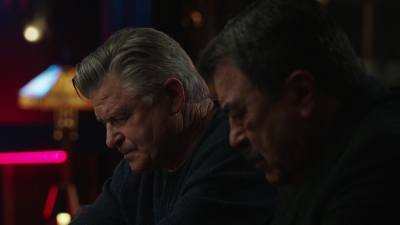 BLUE_BLOODS_-_E9X17_TWO_FACED_170.jpg