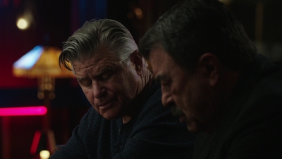 BLUE_BLOODS_-_E9X17_TWO_FACED_175.jpg
