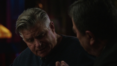 BLUE_BLOODS_-_E9X17_TWO_FACED_185.jpg