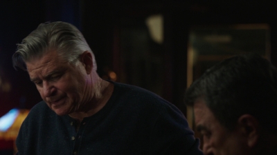 BLUE_BLOODS_-_E9X17_TWO_FACED_200.jpg