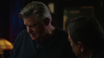 BLUE_BLOODS_-_E9X17_TWO_FACED_210.jpg