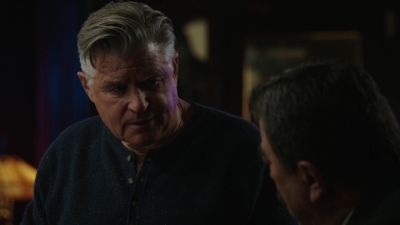 BLUE_BLOODS_-_E9X17_TWO_FACED_213.jpg