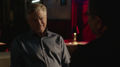 BLUE_BLOODS_-_E9X17_TWO_FACED_239.jpg