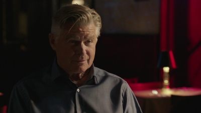 BLUE_BLOODS_-_E9X17_TWO_FACED_248.jpg