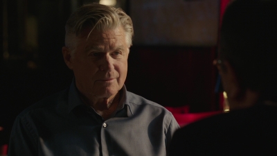 BLUE_BLOODS_-_E9X17_TWO_FACED_258.jpg