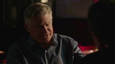 BLUE_BLOODS_-_E9X17_TWO_FACED_302.jpg