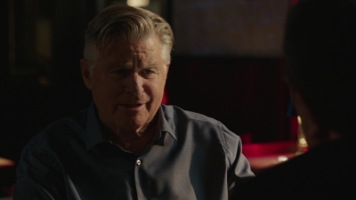 BLUE_BLOODS_-_E9X17_TWO_FACED_304.jpg