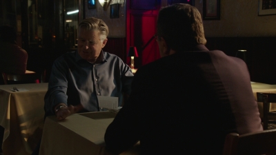 BLUE_BLOODS_-_E9X17_TWO_FACED_320.jpg