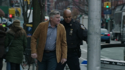 BLUE_BLOODS_-_E9X17_TWO_FACED_353.jpg