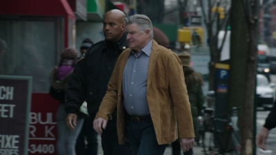 BLUE_BLOODS_-_E9X17_TWO_FACED_357.jpg