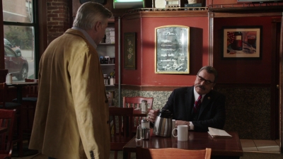 BLUE_BLOODS_-_E9X17_TWO_FACED_379.jpg
