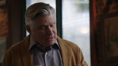 BLUE_BLOODS_-_E9X17_TWO_FACED_410.jpg