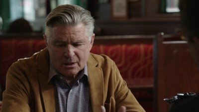 BLUE_BLOODS_-_E9X17_TWO_FACED_443.jpg