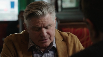 BLUE_BLOODS_-_E9X17_TWO_FACED_502.jpg
